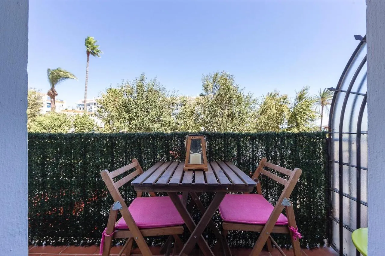 Apartamento En El Bello Puerto De La Duquesa San Luis de Sabinillas 0*,  Hiszpania